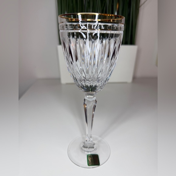 Marquis by Waterford Crystal Wine Glass Handcut Slovenia Gold Rim – 7.5” Vintage - Picture 7 of 7